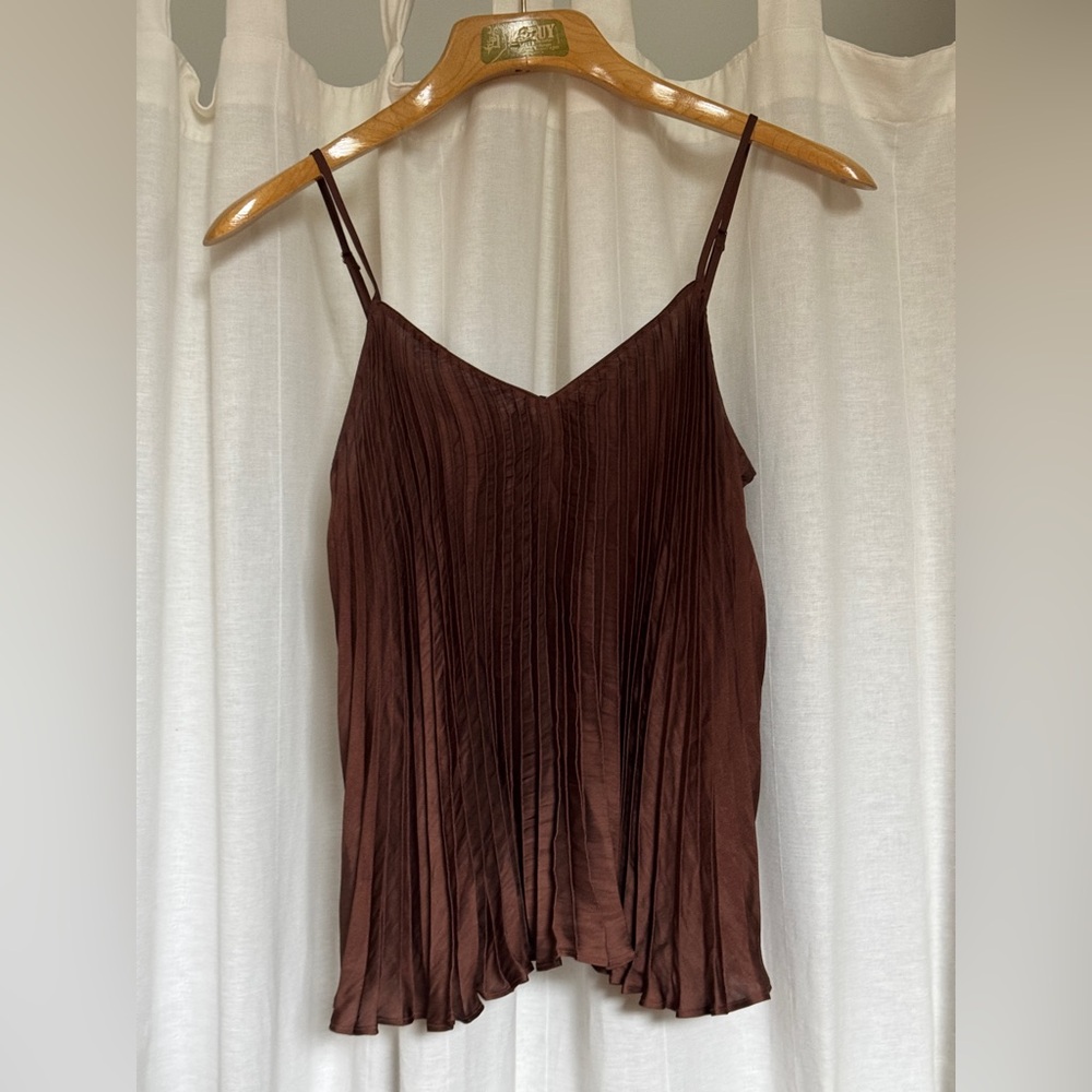 Brown Pleated Sleeveless V-Neck Cami